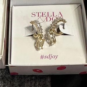 Baguette Huggies with Droplet - new in box